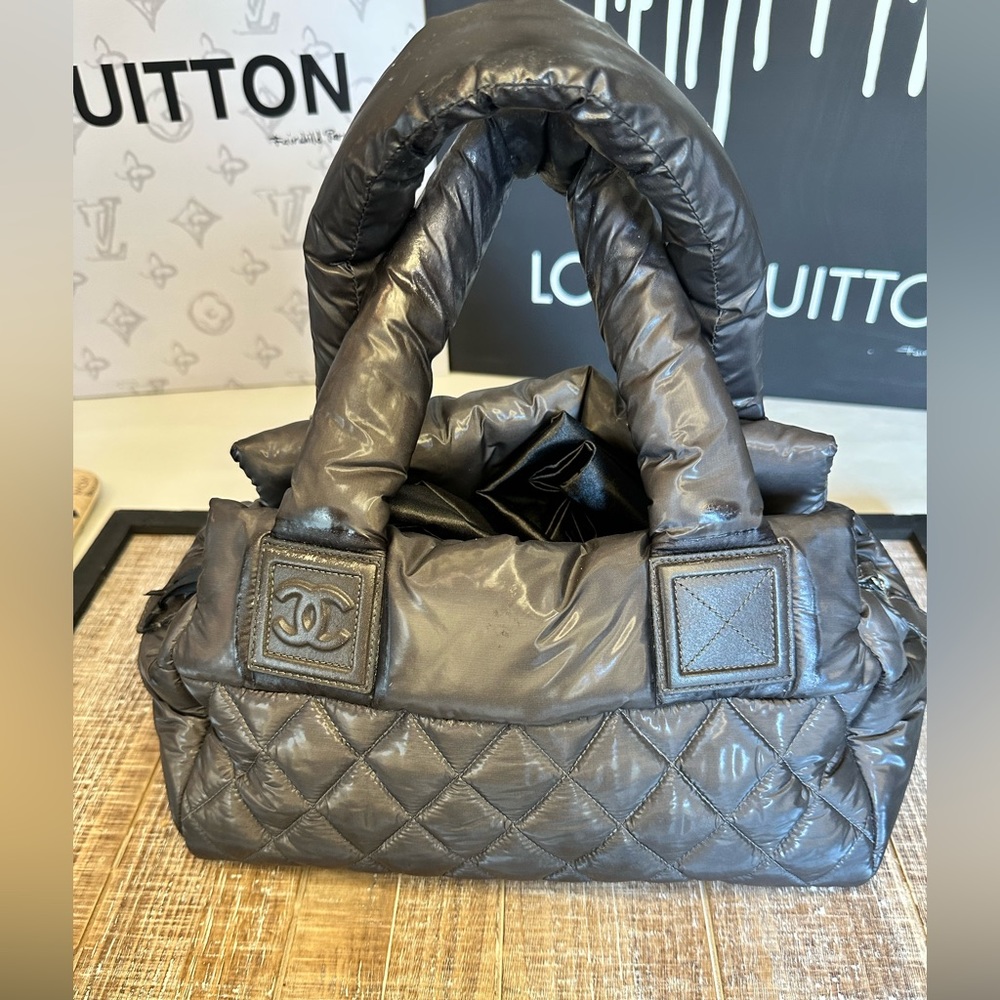 Chanel Coco Cocoon Large Leather puffer tote